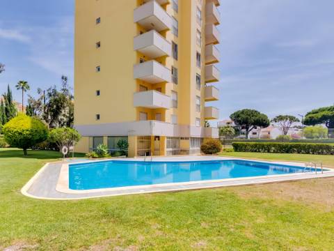 Apartamento T2 em Vilamoura - Conforto, Elegância e Localização Privilegiada