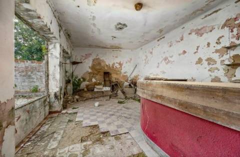 Casa antiga para recuperar - Estoi