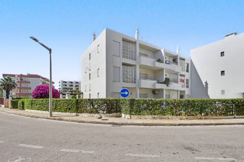 Apartamento T2+1 renovado - Vilamoura