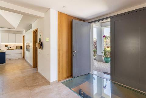 Magnífica Moradia Contemporânea com piscina, entre Loulé e Quinta do Lago