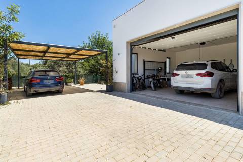 Magnífica Moradia Contemporânea com piscina, entre Loulé e Quinta do Lago