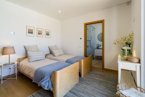 Magnífica Moradia Contemporânea com piscina, entre Loulé e Quinta do Lago