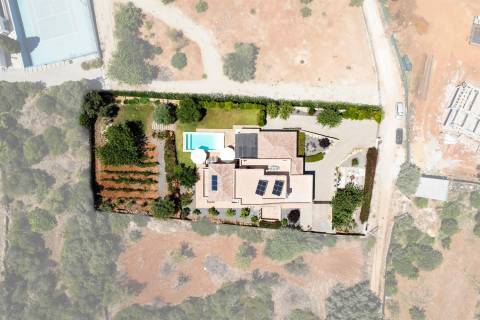 Magnífica Moradia Contemporânea com piscina, entre Loulé e Quinta do Lago