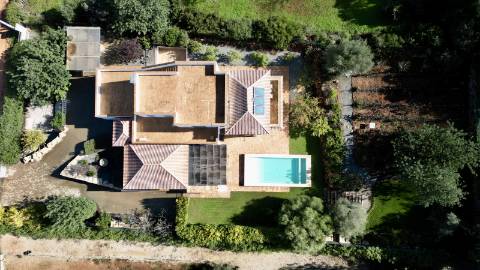 Magnífica Moradia Contemporânea com piscina, entre Loulé e Quinta do Lago