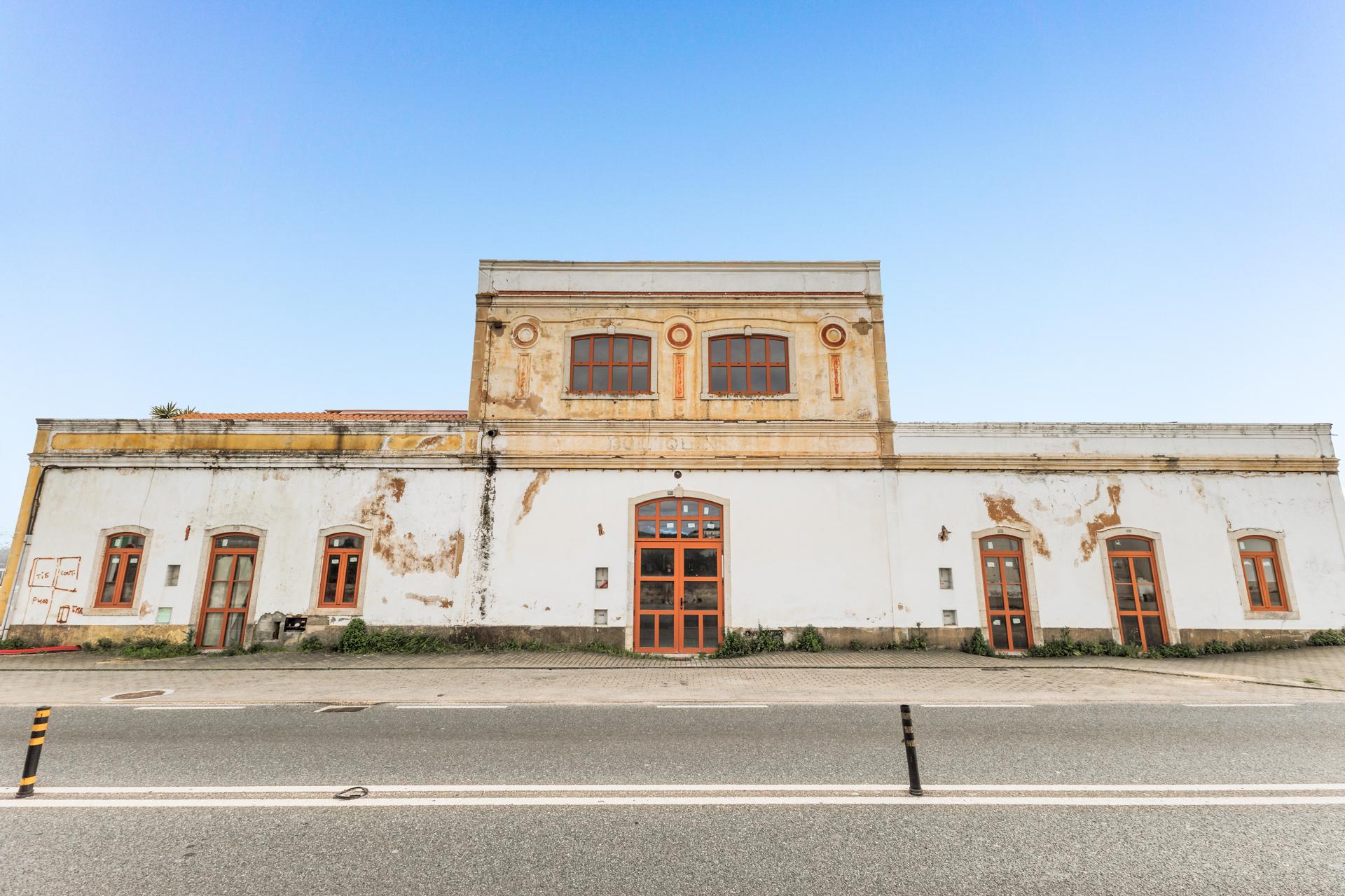 Casa antiga para recuperar