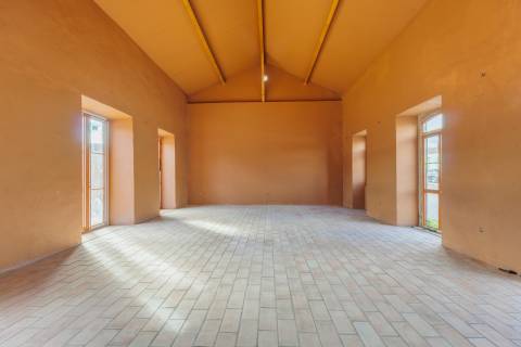 Casa antiga para recuperar