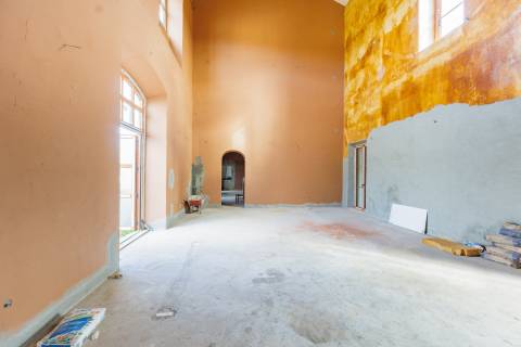 Casa antiga para recuperar