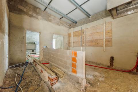 Casa antiga para recuperar