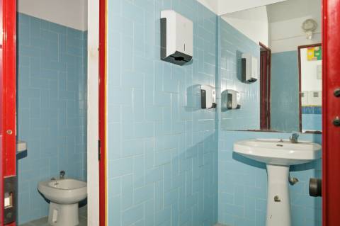 Oportunidade de investimento única a 2 minutos da praia - 17 frações comerciais