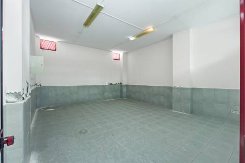 Oportunidade de investimento única a 2 minutos da praia - 17 frações comerciais