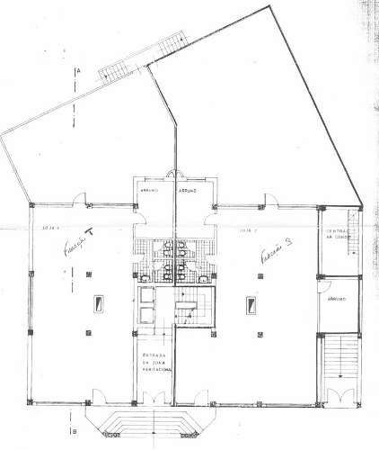 Oportunidade de investimento única a 2 minutos da praia - 17 frações comerciais