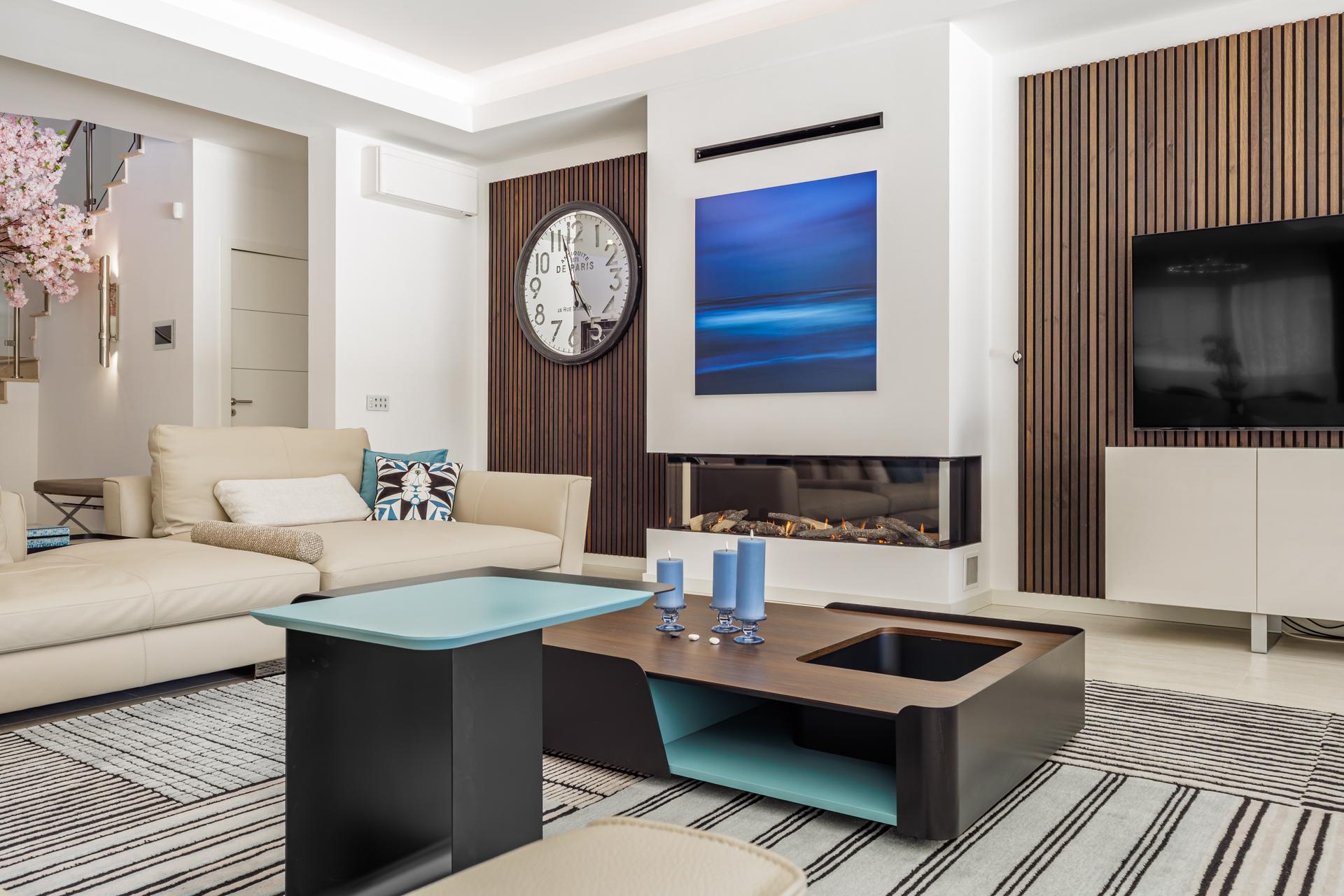 Moradia de exceção com piscina e vista para o golfe, num complexo prestigiado e seguro