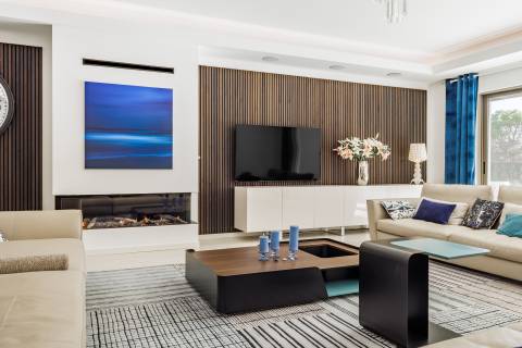 Moradia de exceção com piscina e vista para o golfe, num complexo prestigiado e seguro