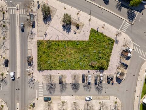 Terreno com projeto aprovado para construção de um prédio