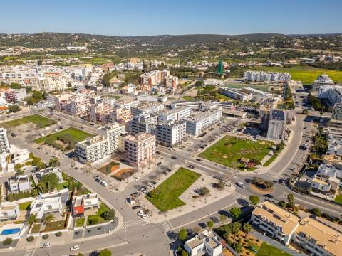 Terreno com projeto aprovado para construção de um prédio