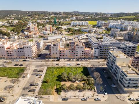 Terreno urbano para construção - Loulé