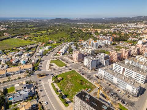 Terreno Urbano para Comércio ou Serviços - Loulé
