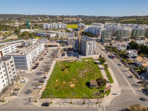 Terreno Urbano para Comércio ou Serviços - Loulé