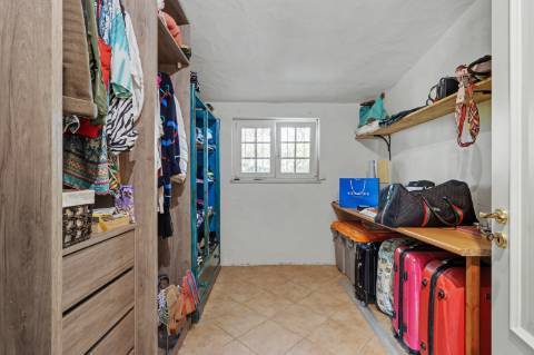 Moradia V5 de excelência com jardim amplo, piscina e ambiente privado