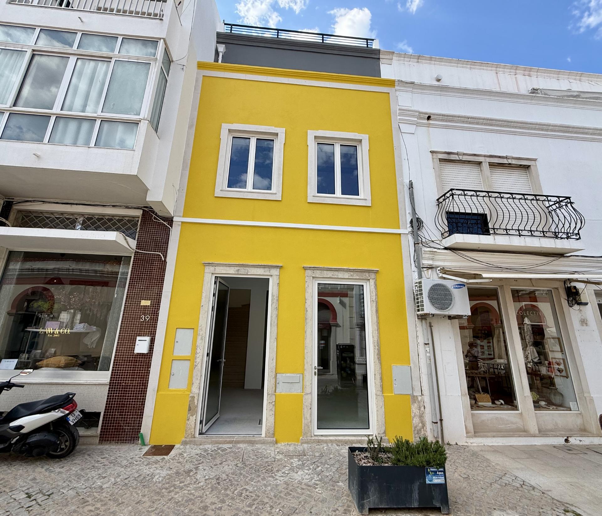 PARA ARRENDAMENTO - ESPAÇO COMERCIAL EXCECIONAL NO CENTRO DE LOULÉ