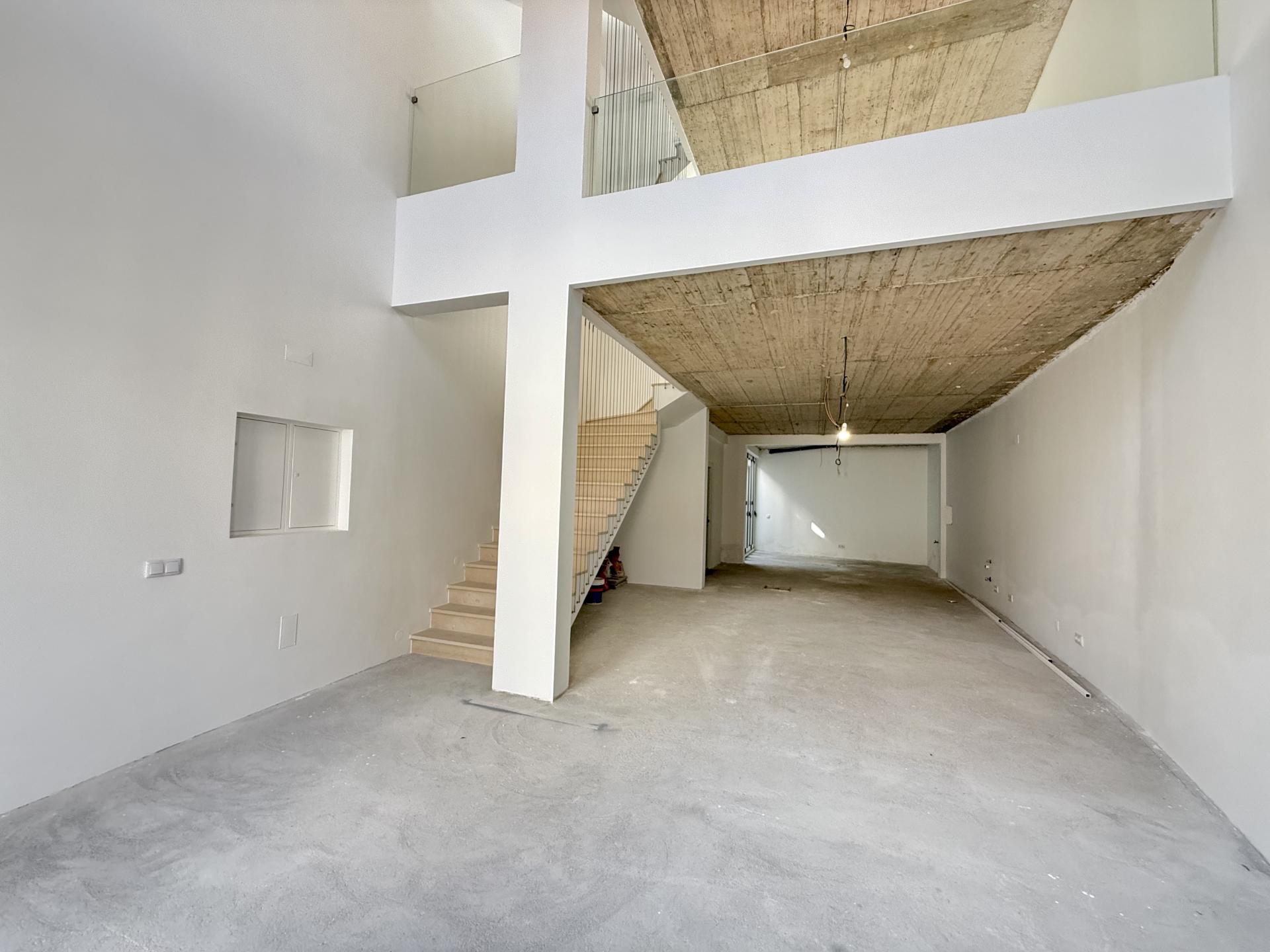 PARA ARRENDAMENTO - ESPAÇO COMERCIAL EXCECIONAL NO CENTRO DE LOULÉ