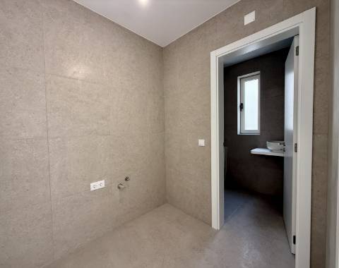 PARA ARRENDAMENTO - ESPAÇO COMERCIAL EXCECIONAL NO CENTRO DE LOULÉ