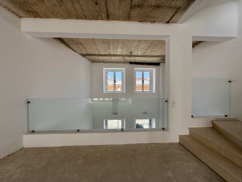 PARA ARRENDAMENTO - ESPAÇO COMERCIAL EXCECIONAL NO CENTRO DE LOULÉ