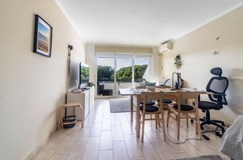 Apartamento T1 totalmente renovado