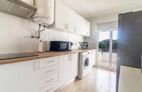 Apartamento T1 totalmente renovado