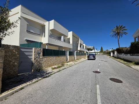 Apartamento T2 em condomínio fechado na Correeira, Albufeira
