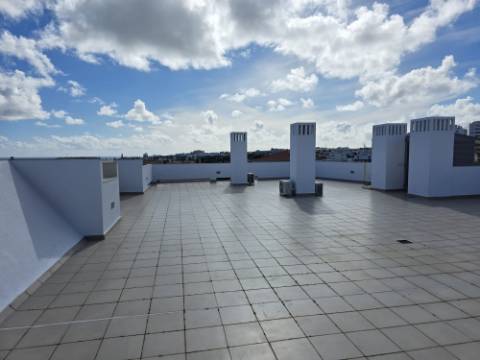 Apartamento T2 em condomínio fechado na Correeira, Albufeira