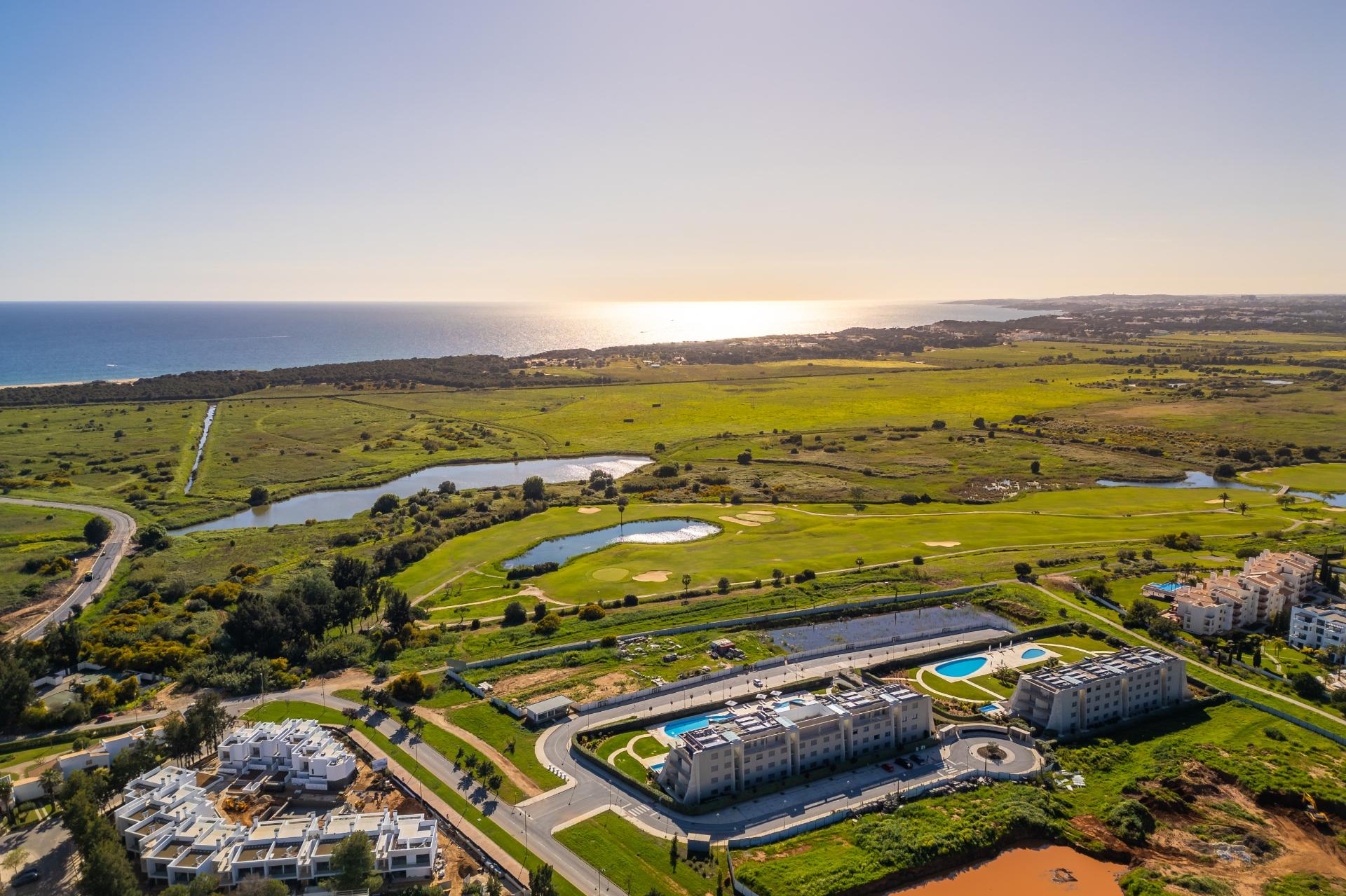 Apartamento com vista deslumbrante sobre o golfe, no coração de Vilamoura