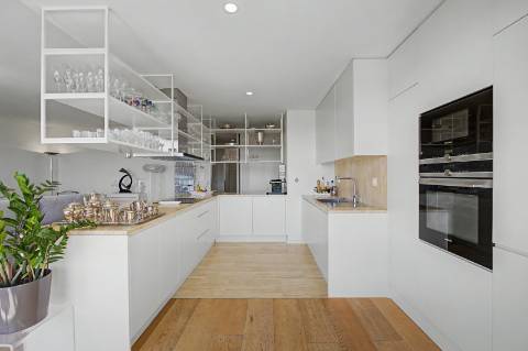 Apartamento com vista deslumbrante sobre o golfe, no coração de Vilamoura