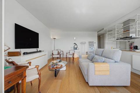 Apartamento com vista deslumbrante sobre o golfe, no coração de Vilamoura