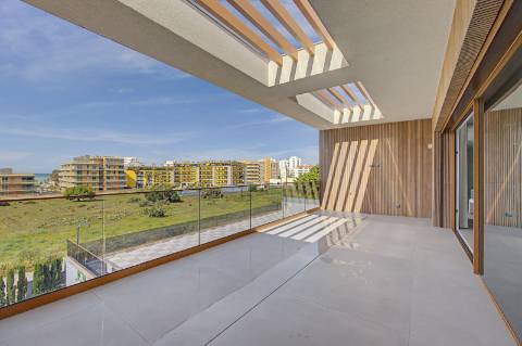 Apartamento T2 com acesso privado ao rooftop - Perto do mar, quarteira