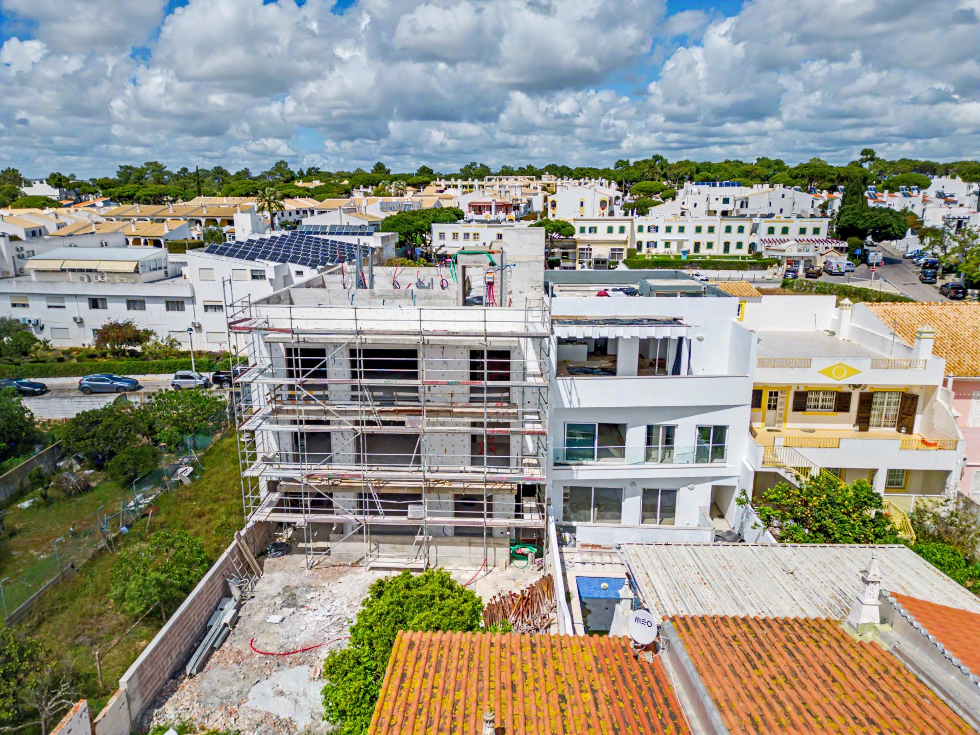 Apartamento T2 em construção - Quarteira