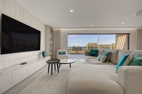 Novo apartamento T2 com acesso privado ao rooftop - Perto da praia, Quarteira