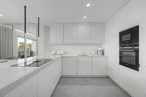 Apartamento T2 - Frente mar, forte novo