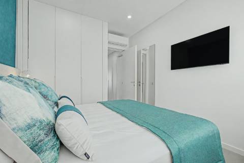 Apartamento T2 - Frente mar, forte novo