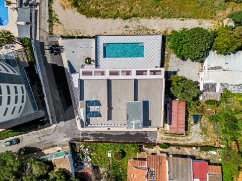 Apartamento T2 - Frente mar, forte novo
