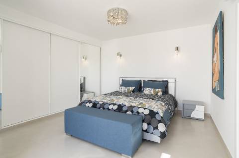 Propriedade excecional de 4 quartos com vistar mar deslumbrantes