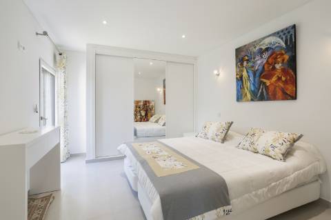 Propriedade excecional de 4 quartos com vistar mar deslumbrantes