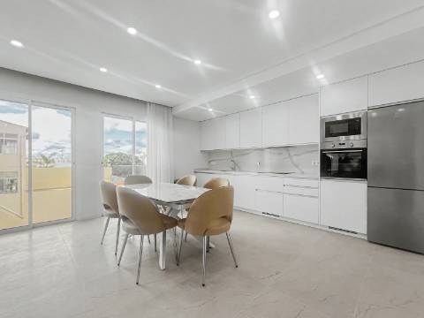 Apartamento T2 - Quarteira