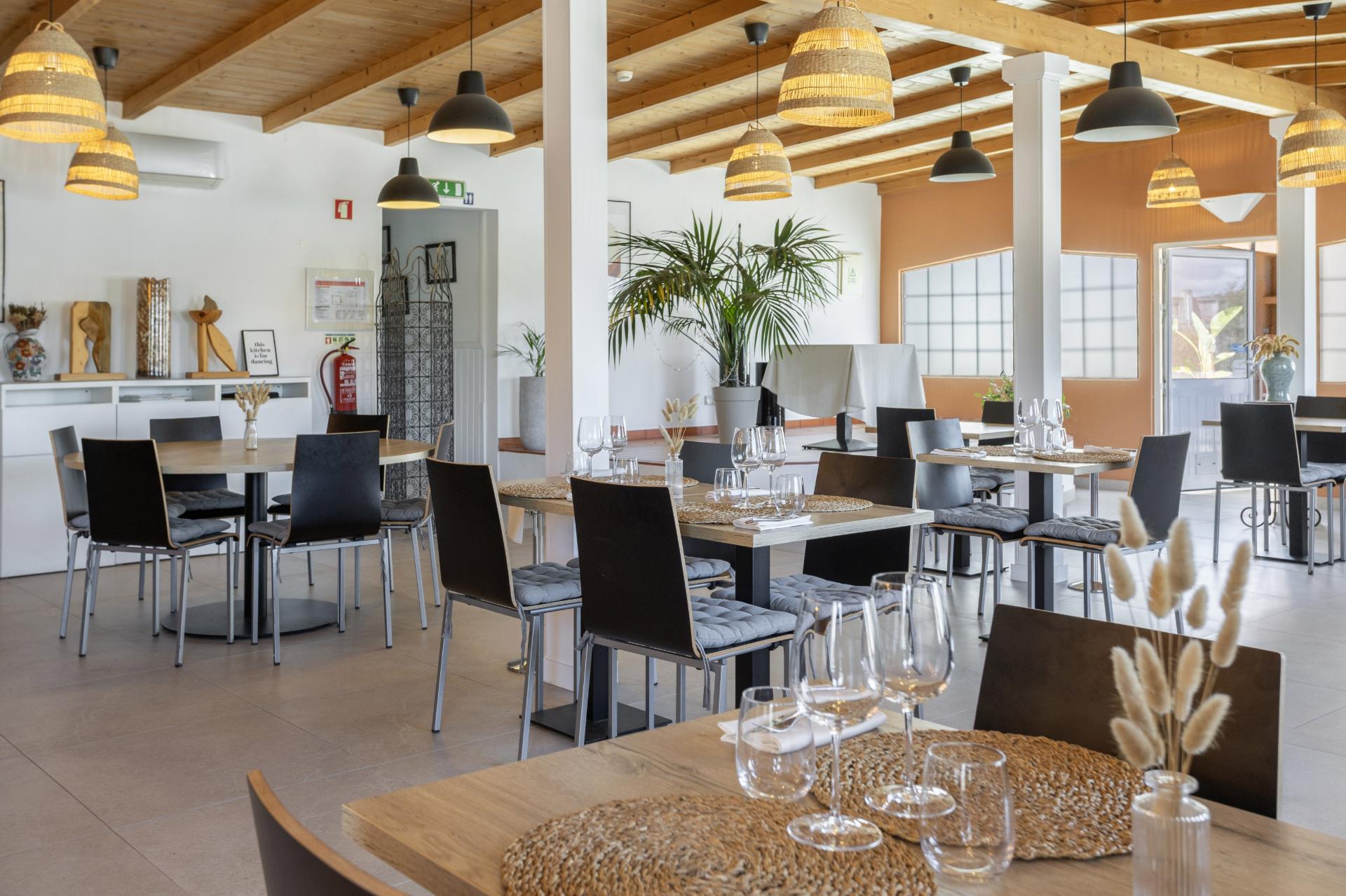 Trespasse Restaurante com localização premium