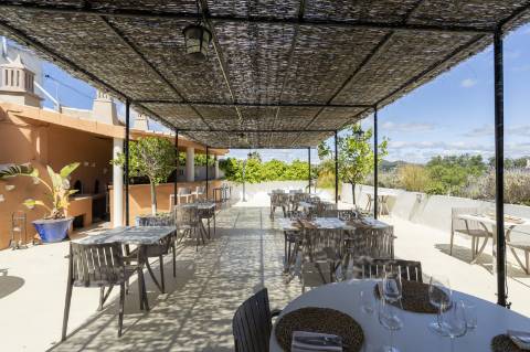 Trespasse Restaurante com localização premium