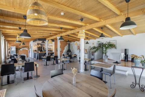 Trespasse Restaurante com localização premium