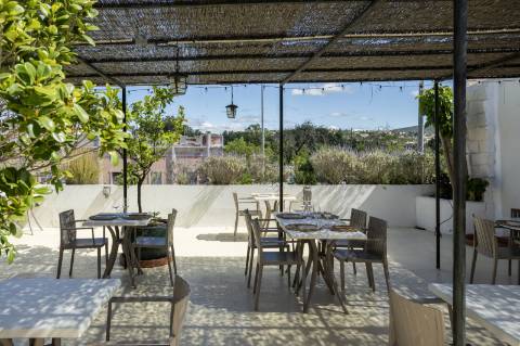 Trespasse Restaurante com localização premium