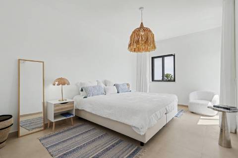 Moradia com 3 quartos, em residência exclusiva, com piscina e jardim, em Vale Judeu