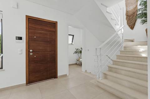 Moradia com 3 quartos, em residência exclusiva, com piscina e jardim, em Vale Judeu