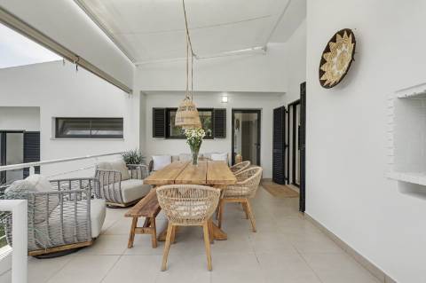 Moradia com 3 quartos, em residência exclusiva, com piscina e jardim, em Vale Judeu